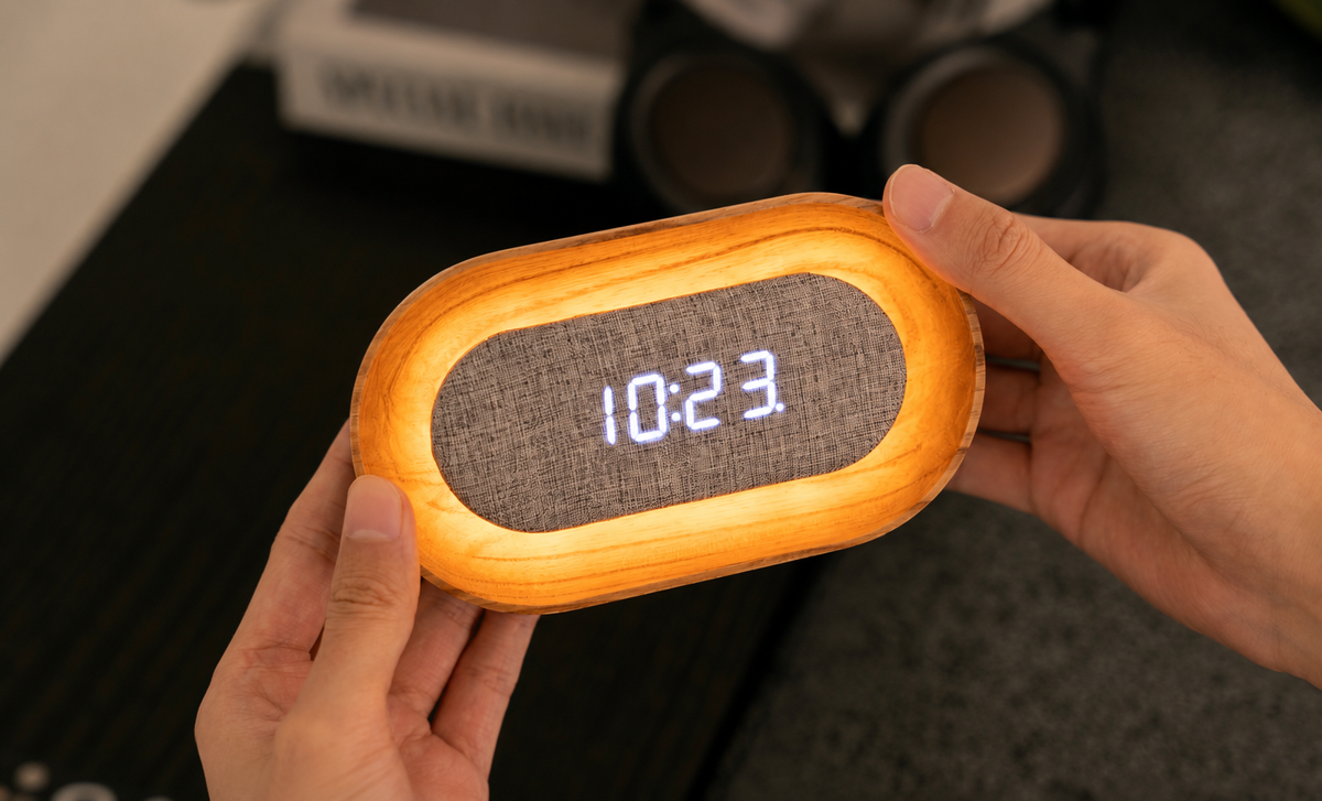 Gingko Design Lumos Clock – Sveglia Digitale e Lampada d'Atmosfera (Forma Ovale)
