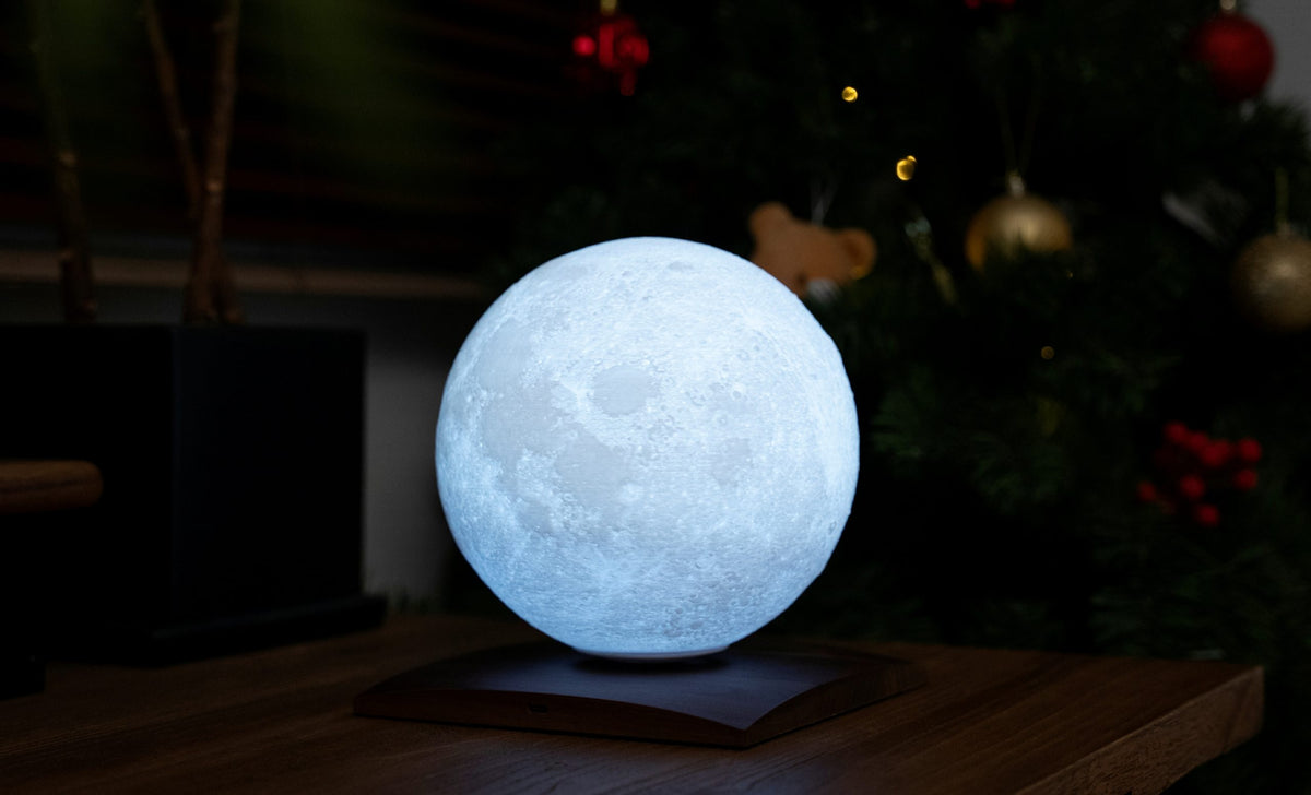 Gingko Design Smart LunaSpin Lamp – Lampada da Tavolo Dinamica con Sfera Lunare