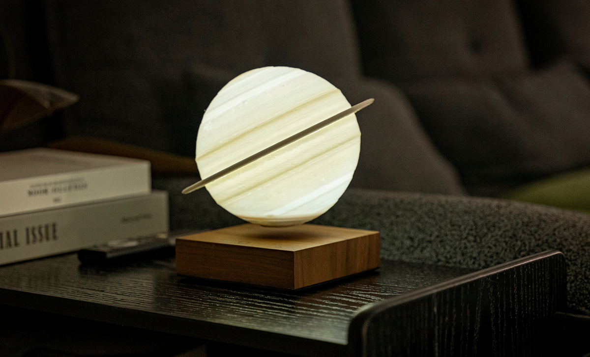 Gingko Design Smart Saturn Lamp – Lampada a Levitazione Magnetica in Legno di Noce