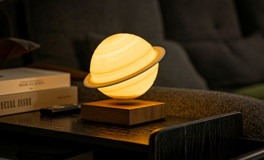 Gingko Design Smart Saturn Lamp – Lampada a Levitazione Magnetica in Legno di Noce
