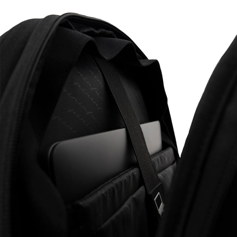 Pininfarina FLEXXY – Zaino Tecnico Espandibile per Laptop e Mobilità Business